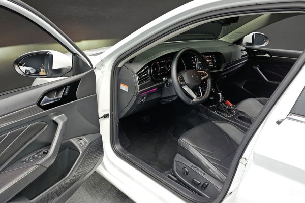 2022 Volkswagen Jetta с пробегом 23 122 км