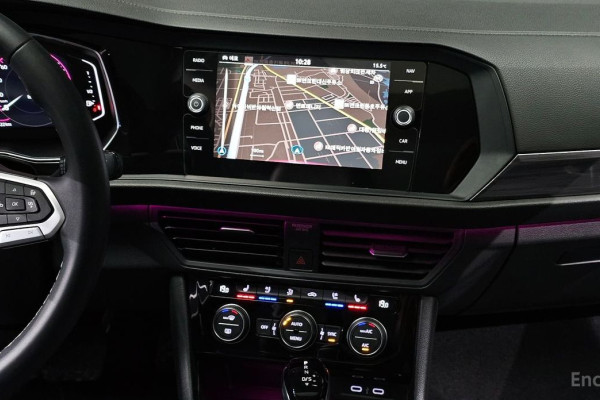 2022 Volkswagen Jetta с пробегом 23 122 км