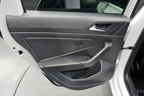 2022 Volkswagen Jetta с пробегом 23 122 км