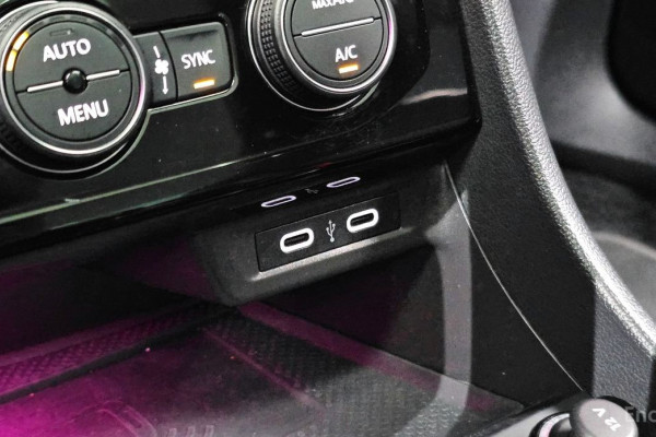 2022 Volkswagen Jetta с пробегом 23 122 км