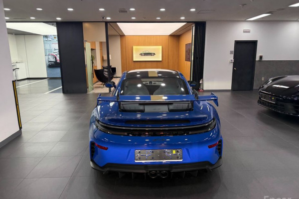 2025 Porsche 911 GT3 с пробегом 398 км