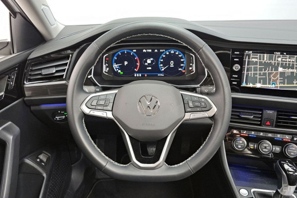 2024 Volkswagen Jetta с пробегом 19 179 км