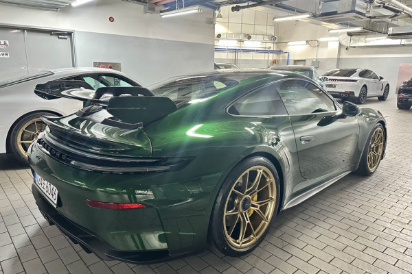 2025 Porsche 911 GT3 с пробегом 200 км