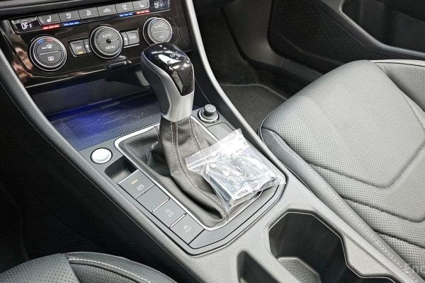 2024 Volkswagen Jetta с пробегом 19 179 км