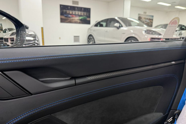 2025 Porsche 911 GT3 с пробегом 398 км