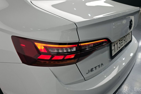 2024 Volkswagen Jetta с пробегом 19 179 км