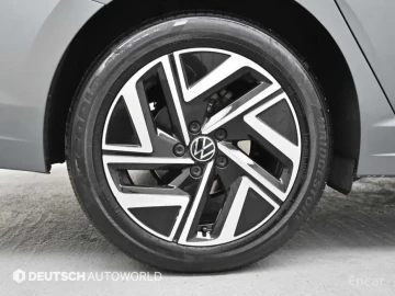2022 Volkswagen Jetta с пробегом 37 115 км