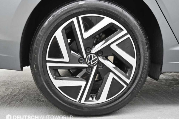 2022 Volkswagen Jetta с пробегом 37 115 км