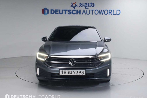 2022 Volkswagen Jetta с пробегом 37 115 км