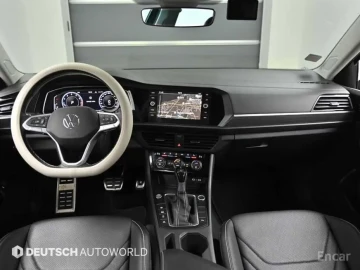 2022 Volkswagen Jetta с пробегом 37 115 км