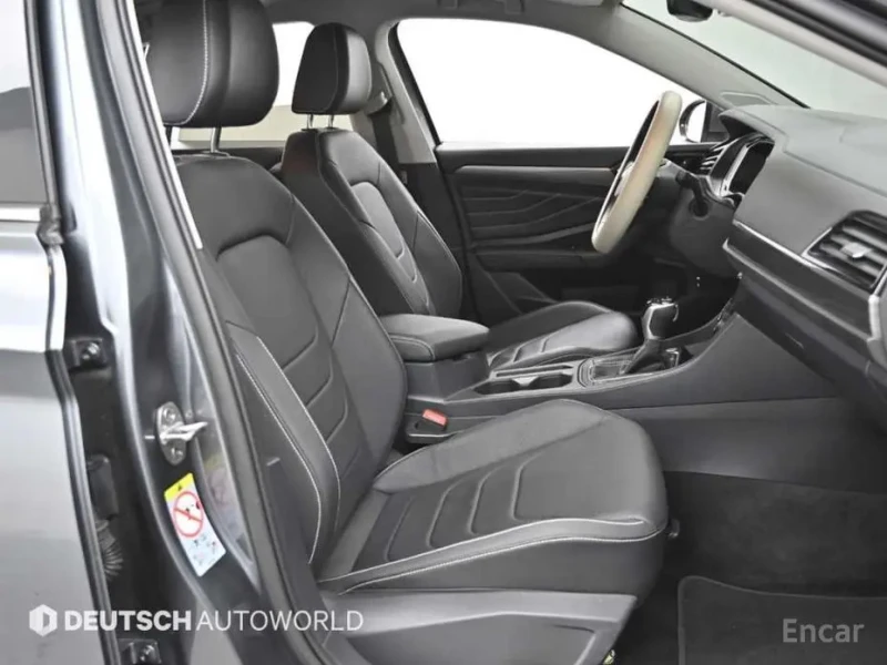 2022 Volkswagen Jetta с пробегом 37 115 км