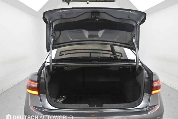 2022 Volkswagen Jetta с пробегом 37 115 км