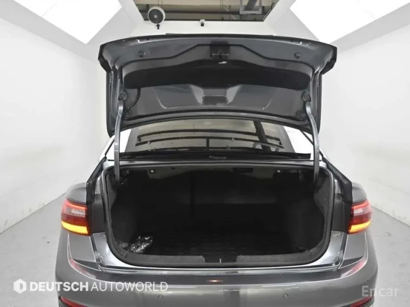 2022 Volkswagen Jetta с пробегом 37 115 км