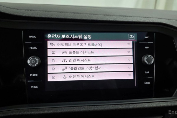 2023 Volkswagen Jetta с пробегом 22 040 км