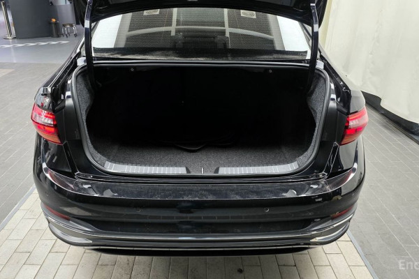 2023 Volkswagen Jetta с пробегом 22 040 км