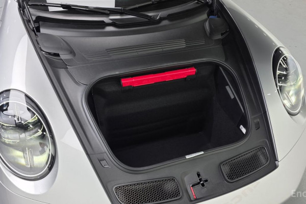 2026 Porsche 911 GT3 с пробегом 29 км