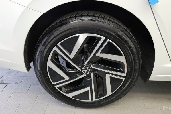 2023 Volkswagen Jetta с пробегом 31 821 км