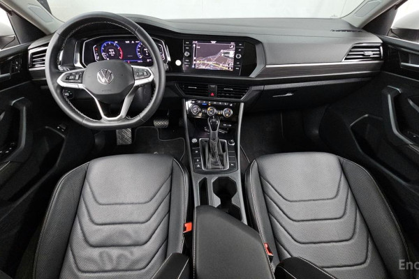 2023 Volkswagen Jetta с пробегом 31 821 км