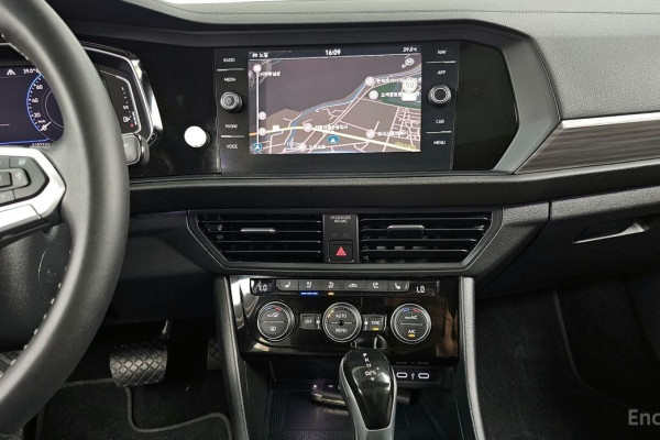 2023 Volkswagen Jetta с пробегом 31 821 км