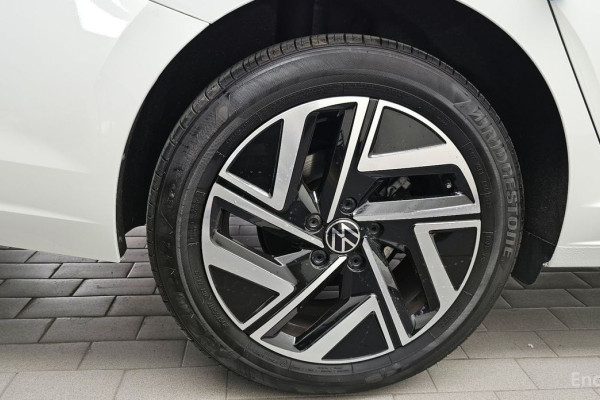 2023 Volkswagen Jetta с пробегом 10 577 км