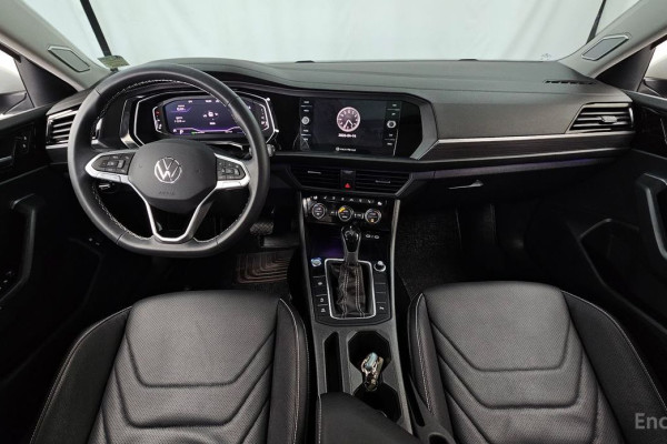 2023 Volkswagen Jetta с пробегом 10 577 км
