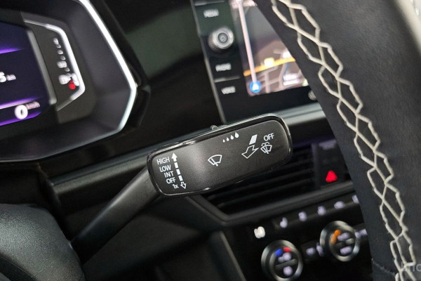 2023 Volkswagen Jetta с пробегом 10 577 км