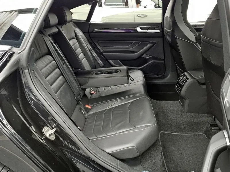 2022 Volkswagen Arteon с пробегом 13 693 км