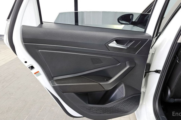 2023 Volkswagen Jetta с пробегом 10 577 км