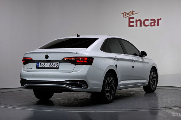 2023 Volkswagen Jetta с пробегом 29 112 км