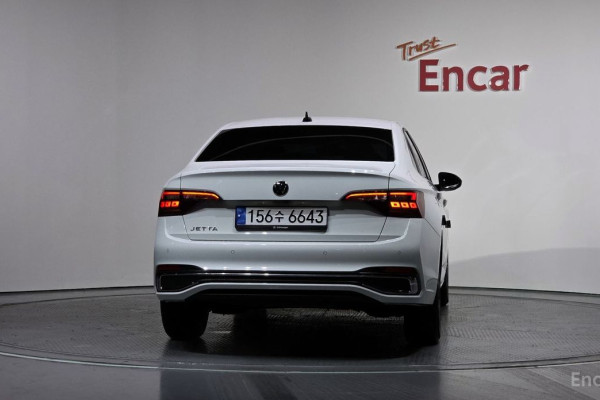 2023 Volkswagen Jetta с пробегом 29 112 км