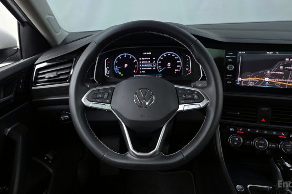 2023 Volkswagen Jetta с пробегом 29 112 км