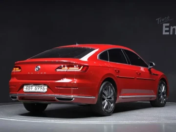 2018 Volkswagen Arteon с пробегом 64 773 км