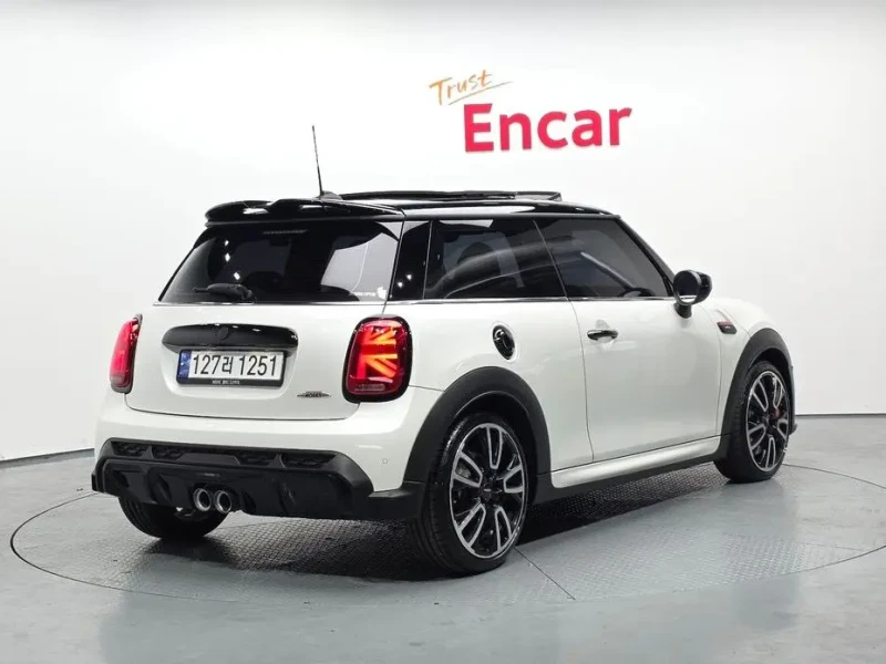 2023 Mini  с пробегом 19 707 км