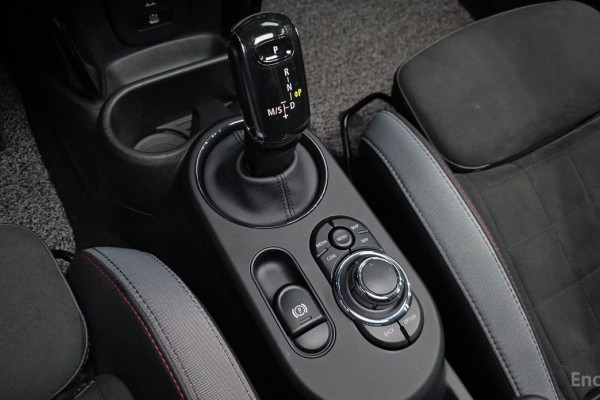 2023 Mini  с пробегом 19 707 км