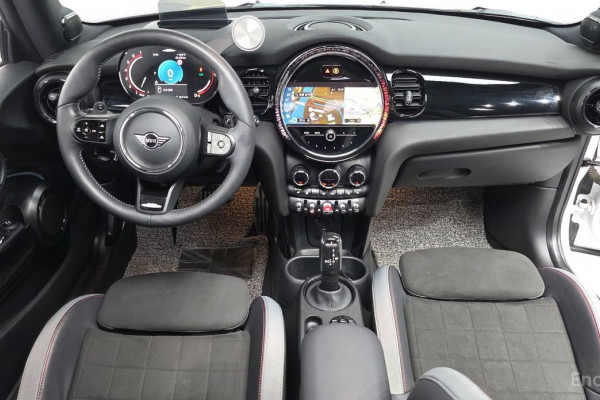 2023 Mini  с пробегом 19 707 км