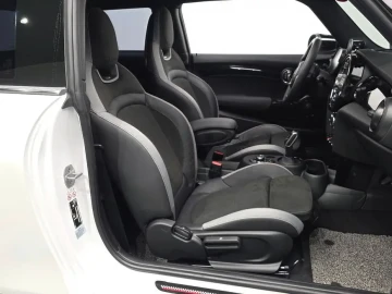 2023 Mini  с пробегом 19 707 км