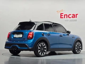 2022 Mini  с пробегом 26 771 км