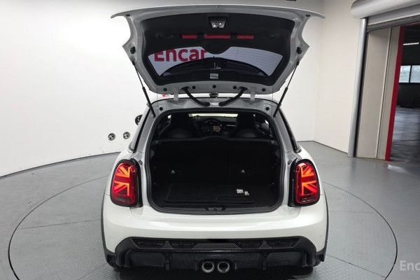 2023 Mini  с пробегом 19 707 км