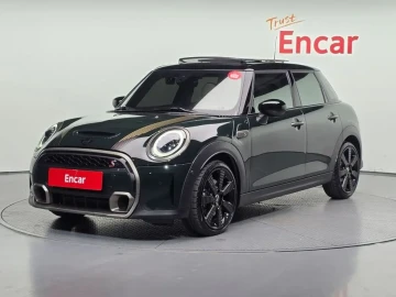 2022 Mini  с пробегом 40 297 км
