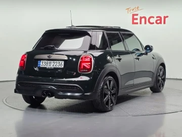 2022 Mini  с пробегом 40 297 км