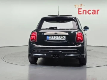 2022 Mini  с пробегом 40 297 км