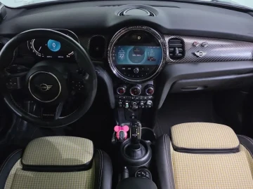 2022 Mini  с пробегом 40 297 км