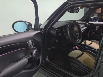 2022 Mini  с пробегом 40 297 км