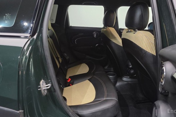 2022 Mini  с пробегом 40 297 км