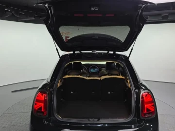 2022 Mini  с пробегом 40 297 км