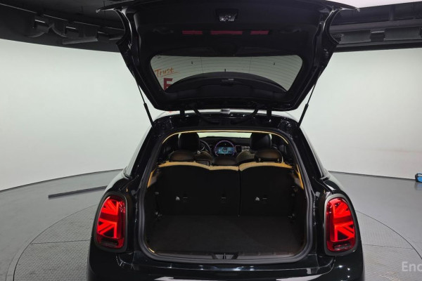 2022 Mini  с пробегом 40 297 км