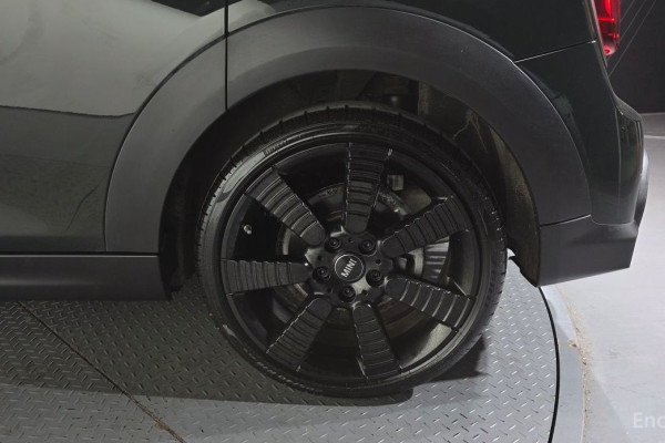 2022 Mini  с пробегом 40 297 км