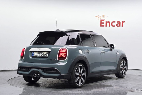 2023 Mini  с пробегом 4 329 км