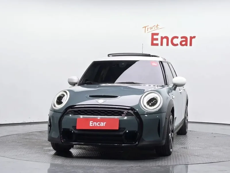 2023 Mini  с пробегом 4 329 км