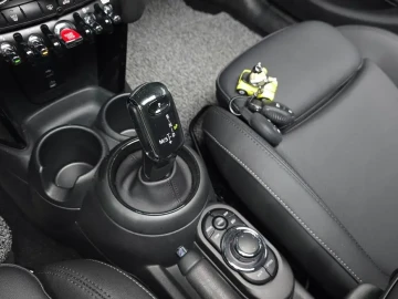 2023 Mini  с пробегом 4 329 км
